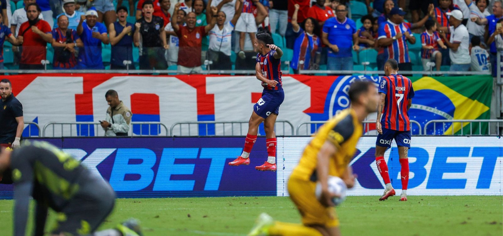 Bahia vence o Sport na Fonte Nova e mantém disputa por vaga direta na Libertadores