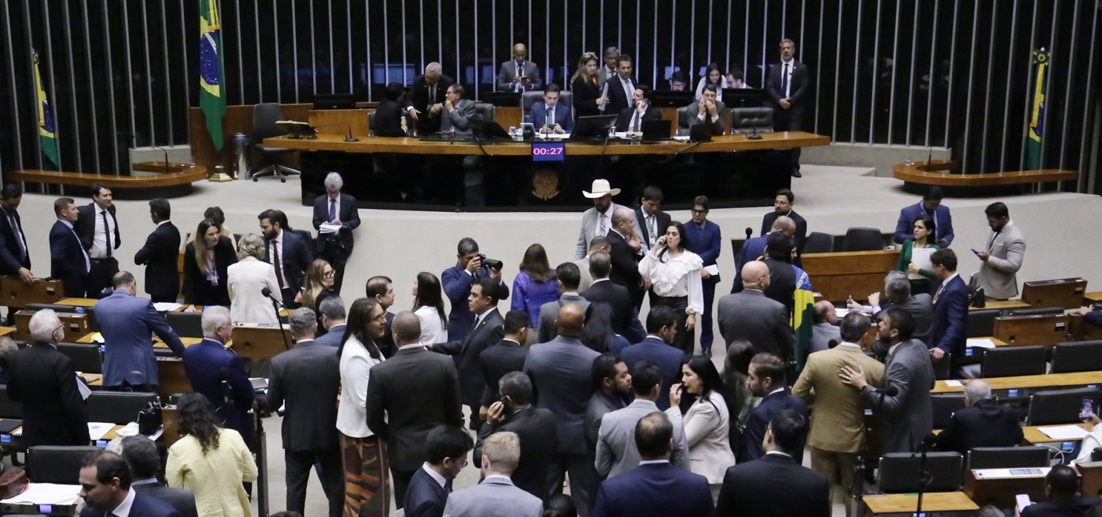 CCJ aprova projeto que limita decisões individuais no STF em meio a mudanças sobre regras de impeachment