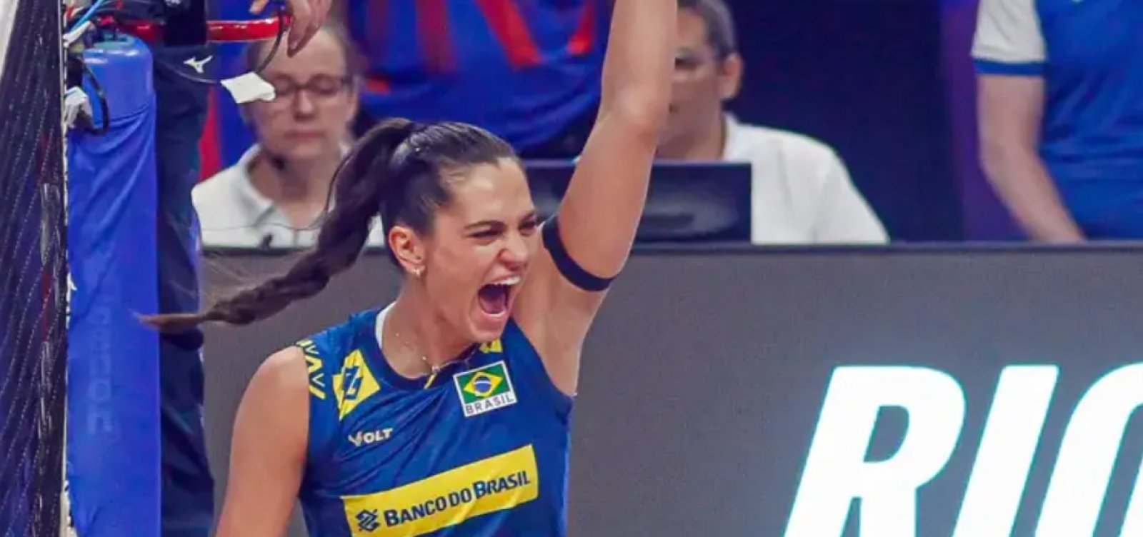 Julia Kudiess aparece entre as cinco melhores jogadoras de vôlei do mundo em ranking da FIVB