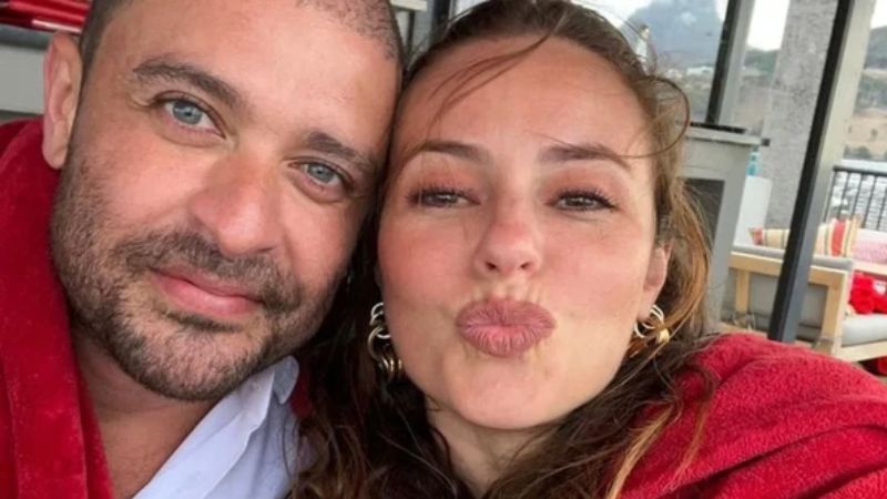 Diogo Nogueira faz desabafo em show e público vê indireta para Paolla Oliveira