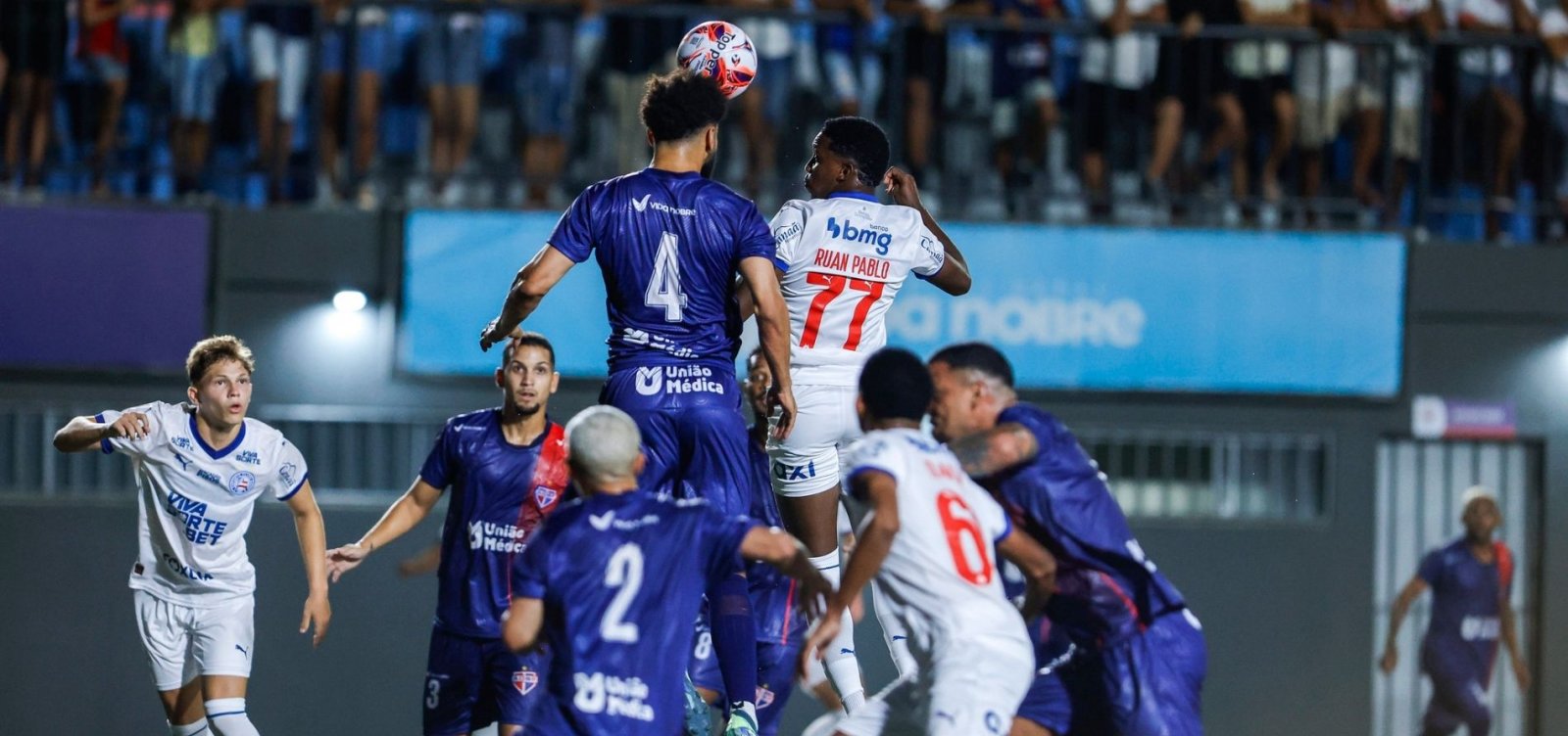 Bahia impõe superioridade e goleia o Bahia de Feira pelo Campeonato Baiano