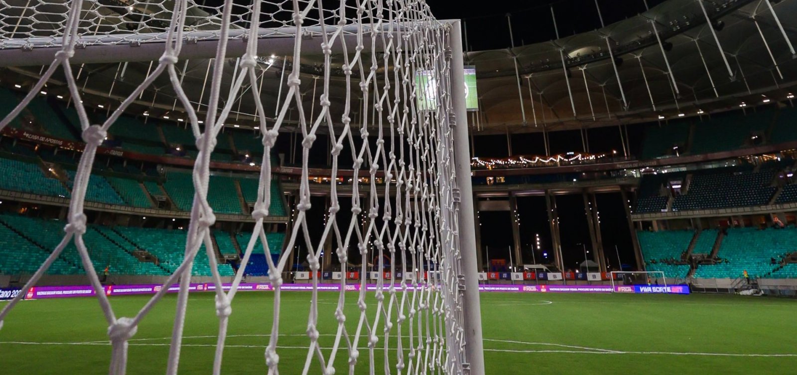 Bahia enfrenta o Barcelona de Ilhéus na Fonte Nova em duelo entre líder e vice do Baianão