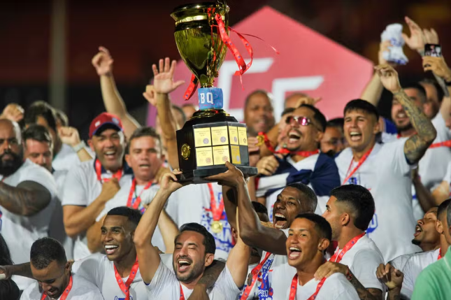Bahia completa 95 anos como maior campeão da Bahia e do Nordeste