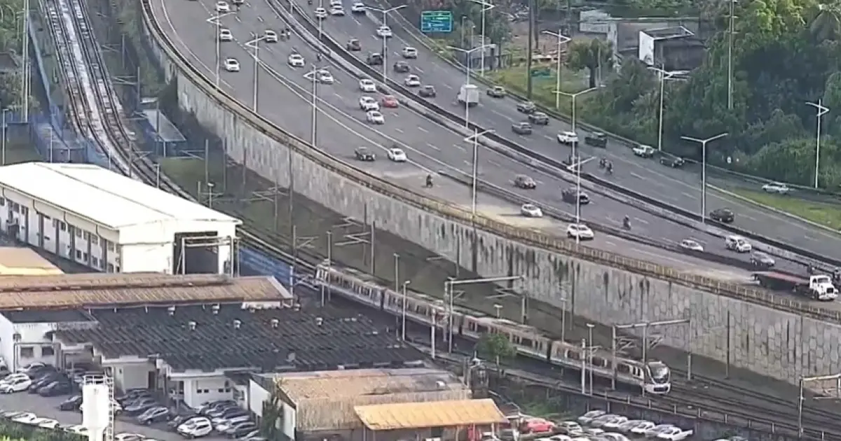 Operação em via única provoca atrasos na Linha 1 do Metrô de Salvador