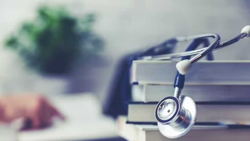 Cerca de 30% dos cursos de Medicina serão punidos após avaliação ruim no Enamed