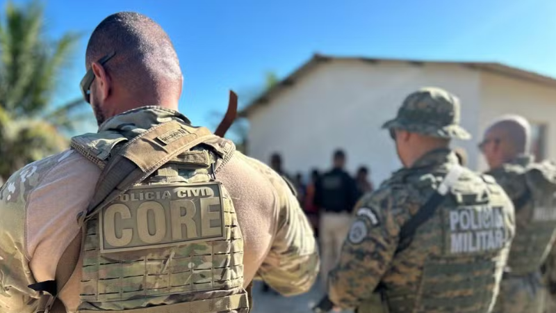 Oito suspeitos morrem e PM é baleado em operação contra resgate de presos em Eunápolis