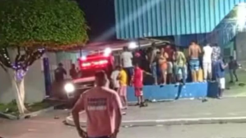 Ataque a tiros em bar durante réveillon deixa três mortos na Bahia
