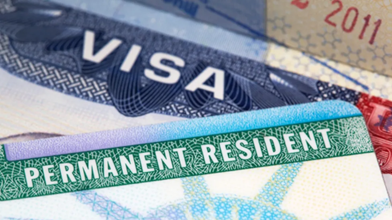 Governo Trump congela emissão de vistos para brasileiros e outros 74 países