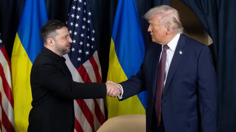 EUA, Ucrânia e Rússia iniciam reunião trilateral para tentar encerrar guerra