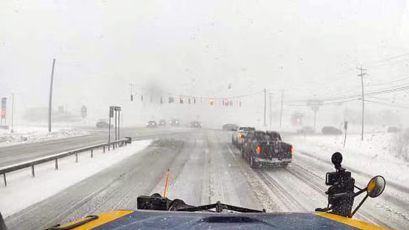 EUA decretam emergência em três estados diante de tempestade de inverno