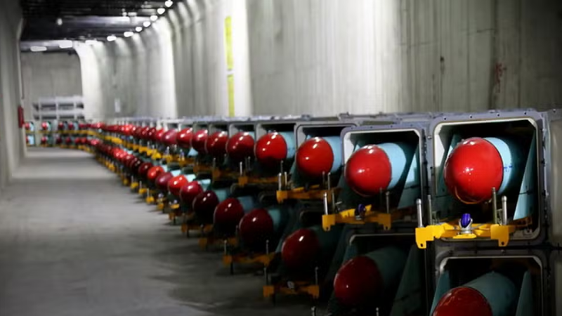 Irã reforça arsenal com 1.000 drones e promete resposta contra EUA