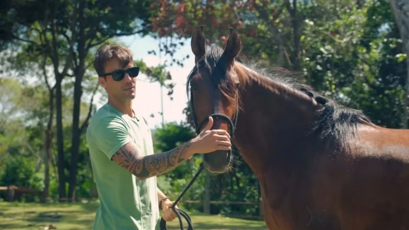 Daniel Cady adota vida reclusa após separação de Ivete Sangalo
