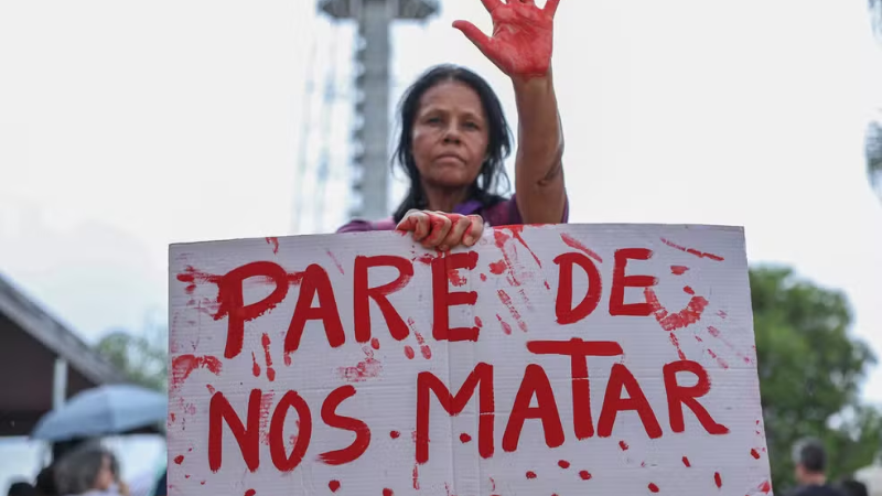 Brasil registra recorde de feminicídios em 2025