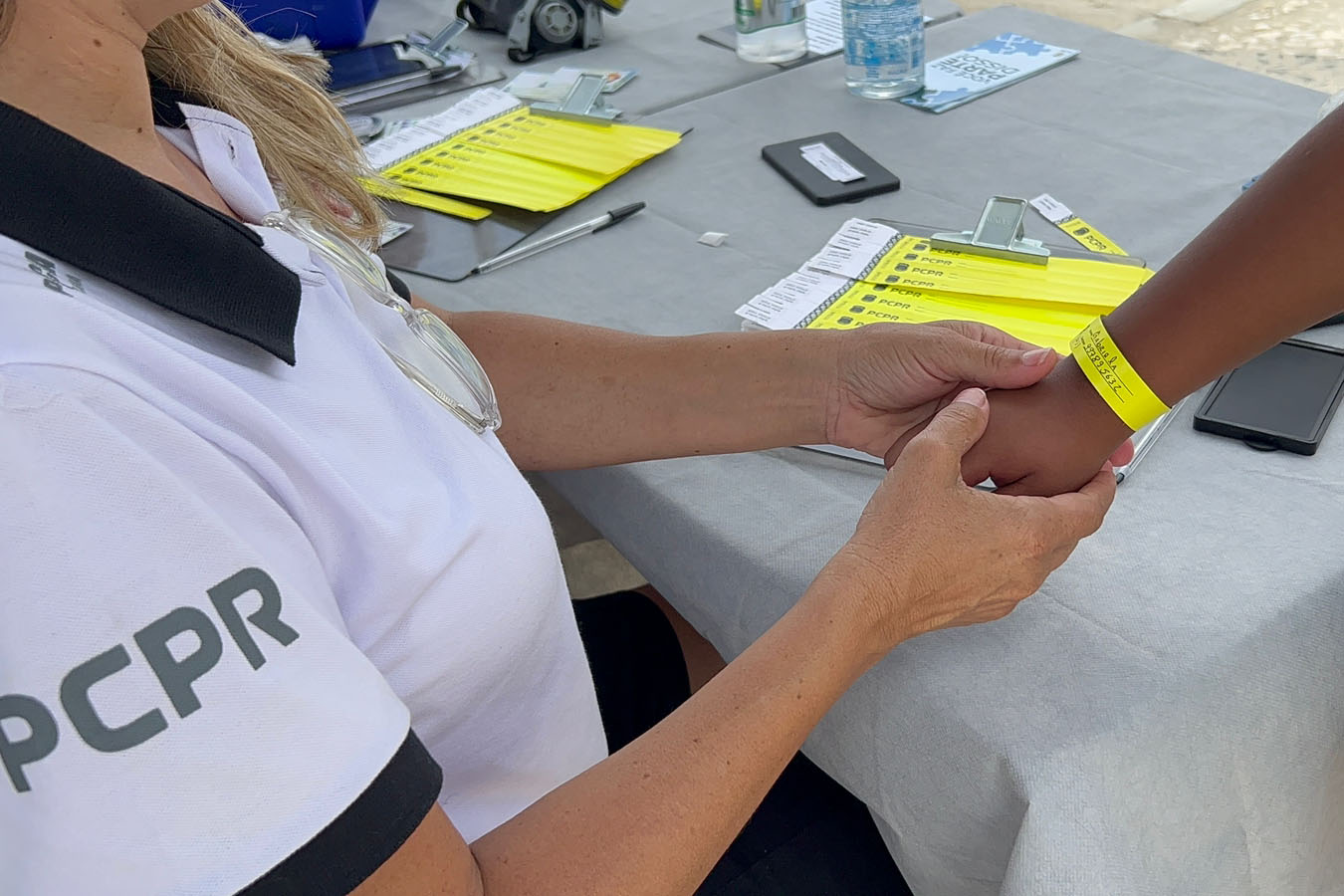 Câmara avalia tornar obrigatória identificação de crianças com pulseiras em hotéis e resorts