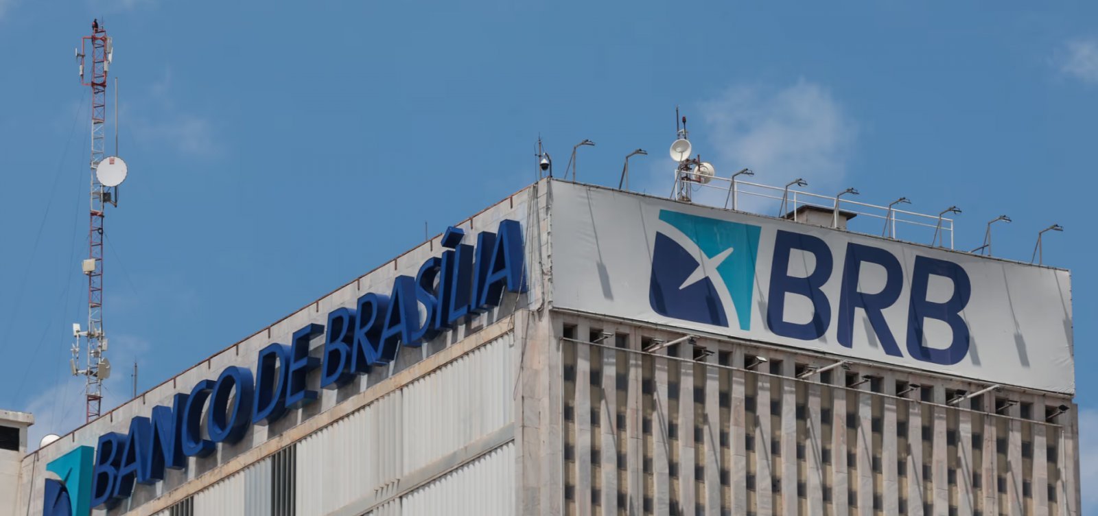 Clientes do Master e do Will Bank relatam dívidas quitadas ou inexistentes registradas pelo BRB no Banco Central