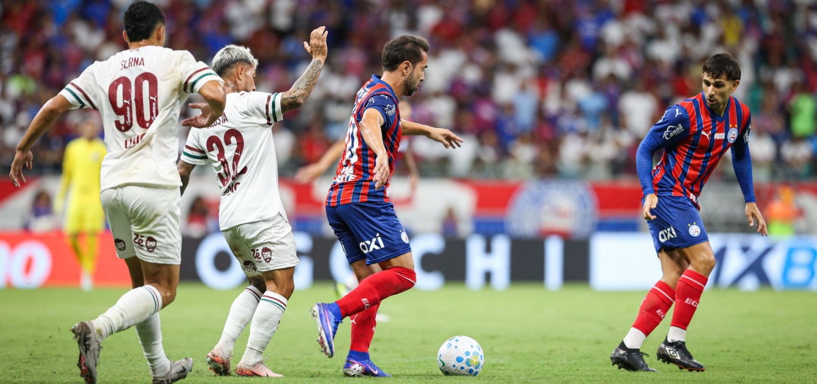 Gol no fim garante empate do Bahia com o Fluminense