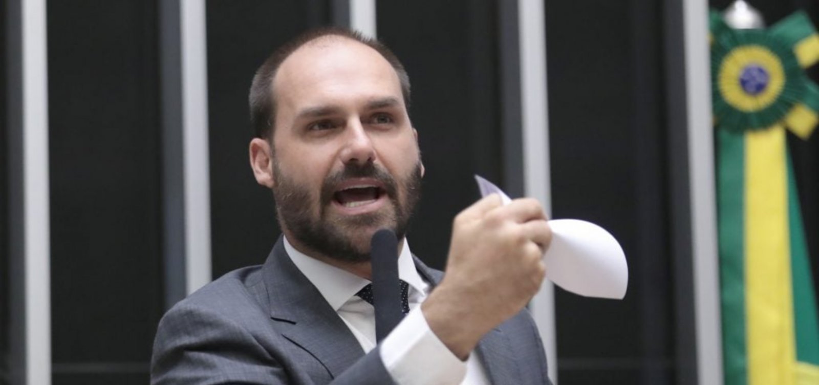 STF transforma Eduardo Bolsonaro em réu por acusação de coação