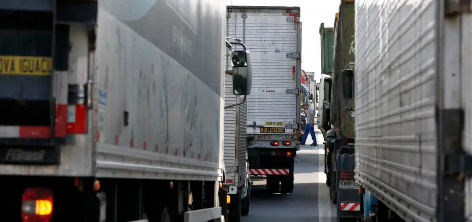 Senado aprova PEC que cria política nacional de pontos de descanso para motoristas profissionais
