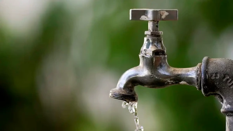 Abastecimento de água é suspenso em 13 bairros de Salvador para reparo emergencial