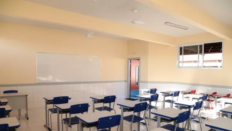 Brasil registra queda de 1 milhão de matrículas na educação básica em um ano