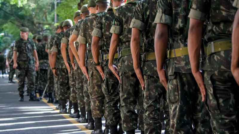 Último dia de inscrições para concurso do Exército com salários de até R$ 13,2 mil