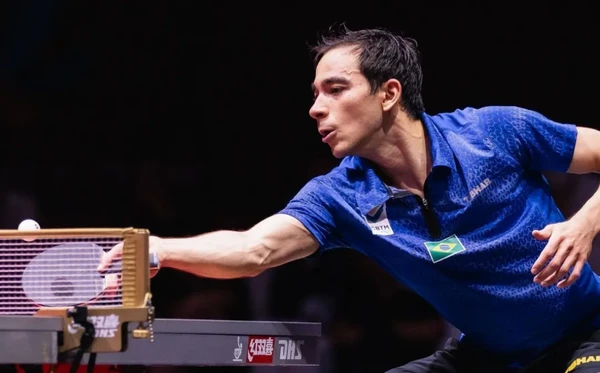 Hugo Calderano alcança vice-liderança do ranking mundial e faz história no tênis de mesa