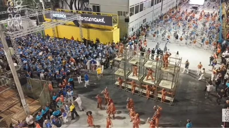 Acadêmicos de Niterói recebe críticas após ensaio técnico com provocações a Bolsonaro