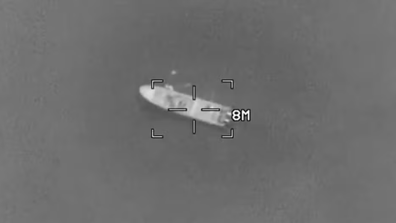 EUA realizam bombardeio contra embarcações no Pacífico e Caribe