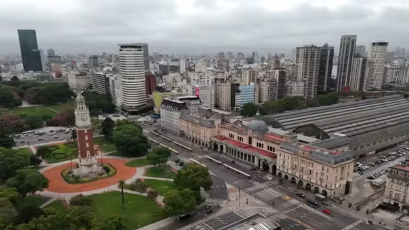 Argentina enfrenta greve geral contra reforma trabalhista de Milei