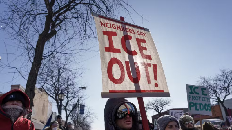 Trump decide retirar agentes do ICE de Minnesota após protestos e mortes