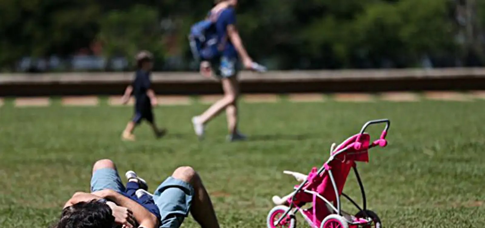 Senado aprova projeto que amplia licença-paternidade para até 20 dias no Brasil