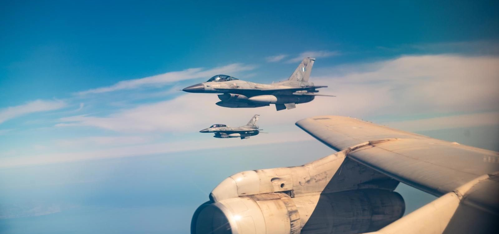 Quatro militares dos EUA morrem após queda de avião militar durante operação no Iraque