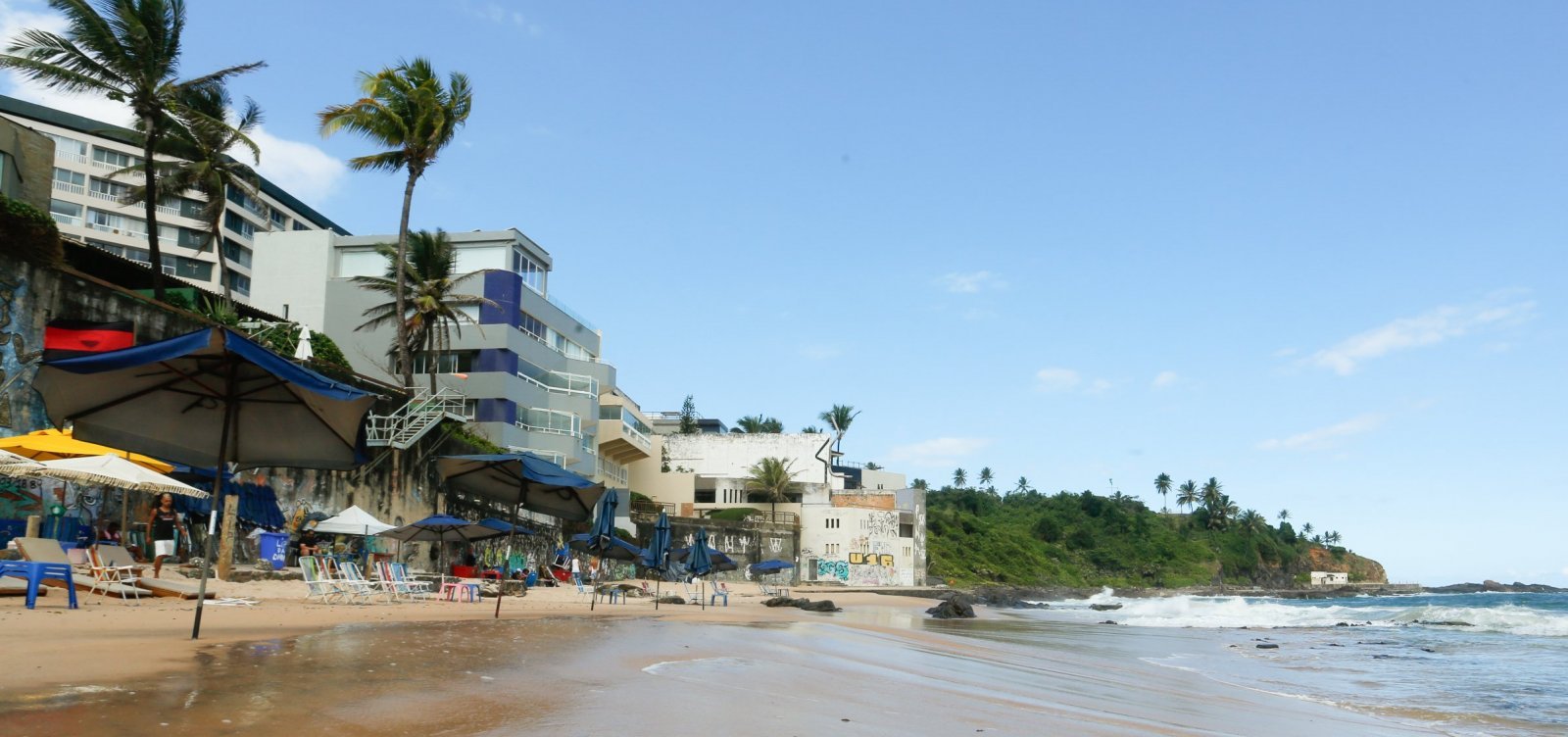 TRF1 derruba suspensão e autoriza retomada de obras de espigões na Praia do Buracão