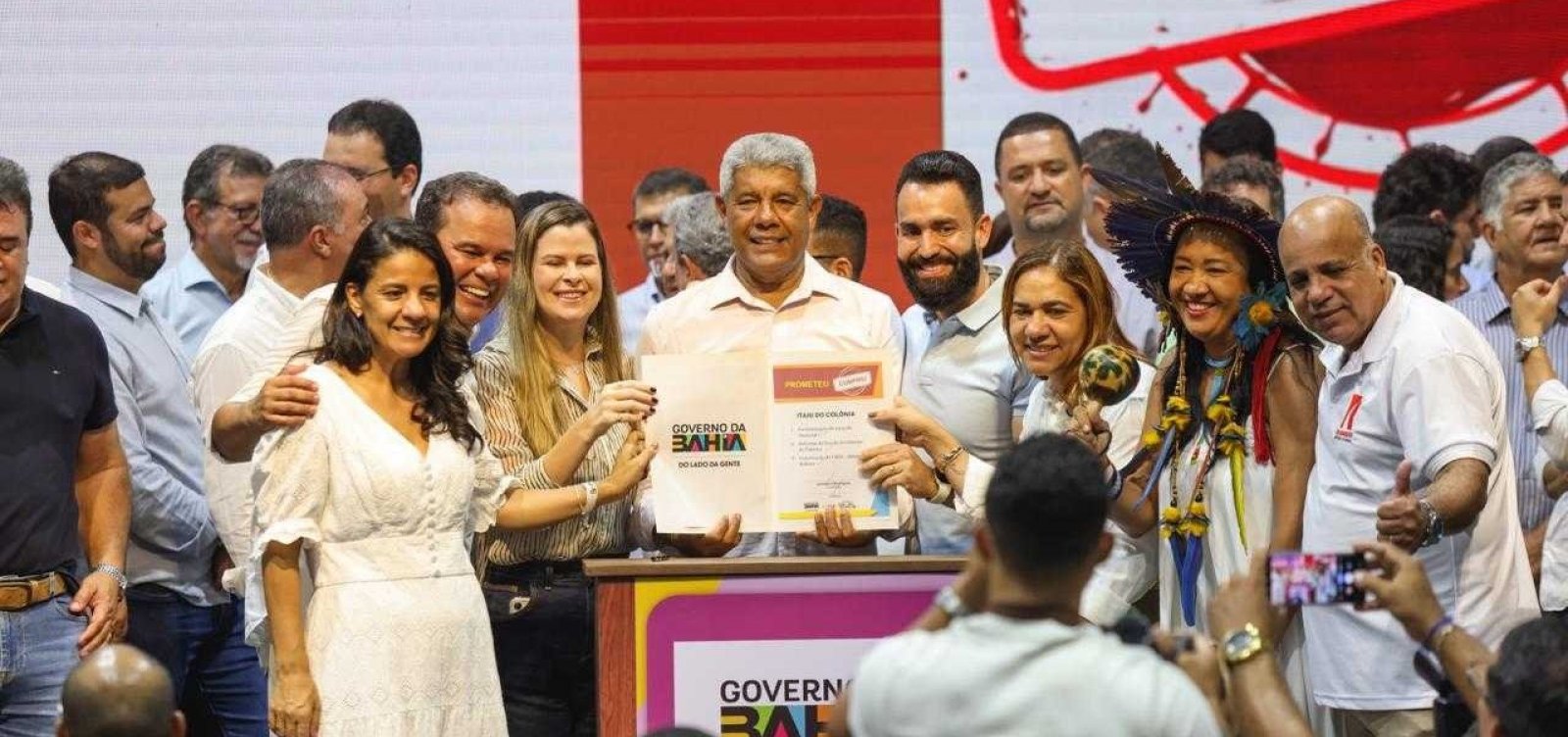 Bahia destina R$ 248 milhões para educação em 86 municípios dentro de pacote bilionário