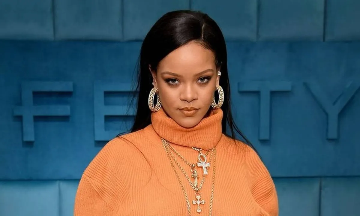 Casa de Rihanna em Beverly Hills é alvo de disparos