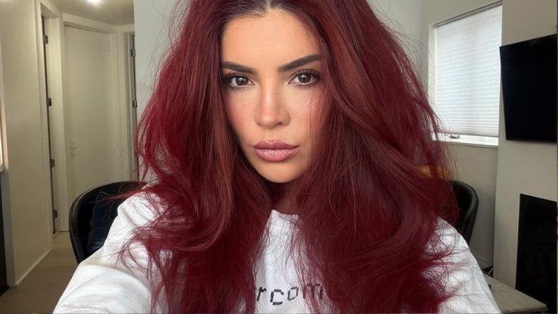 Banco cobra R$ 1,8 milhão na Justiça e aciona influenciadora Gkay por dívida