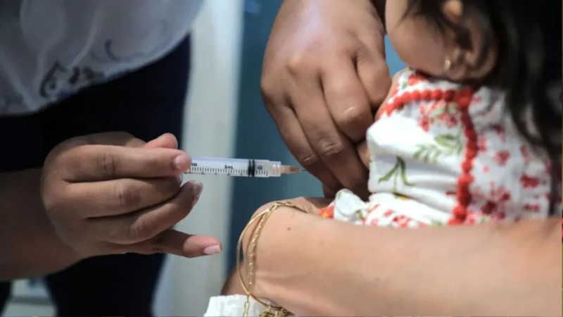 Bahia recebe 1,3 milhão de doses e inicia campanha de vacinação contra a gripe