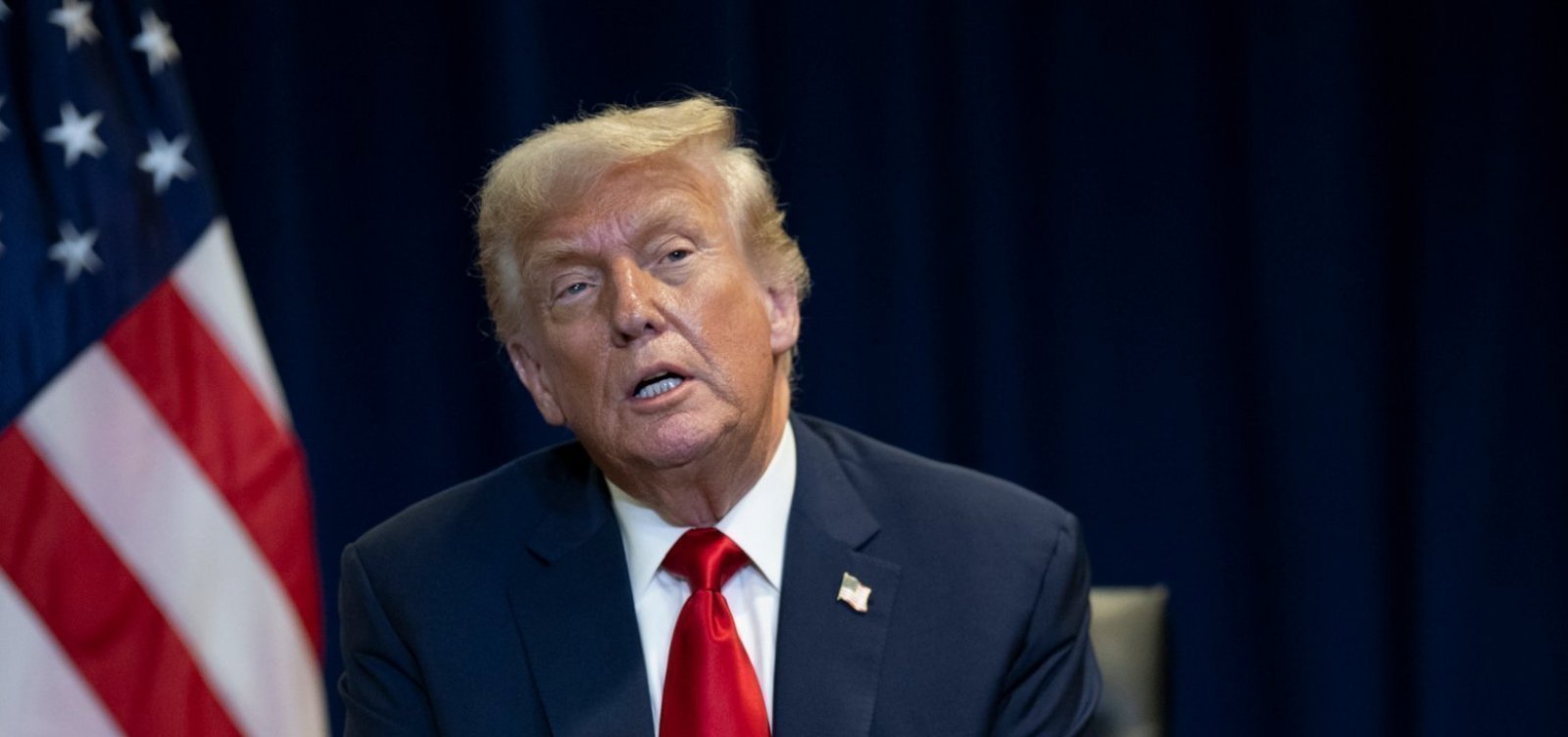 Trump anuncia tarifa de 50% contra países que fornecerem armas ao Irã