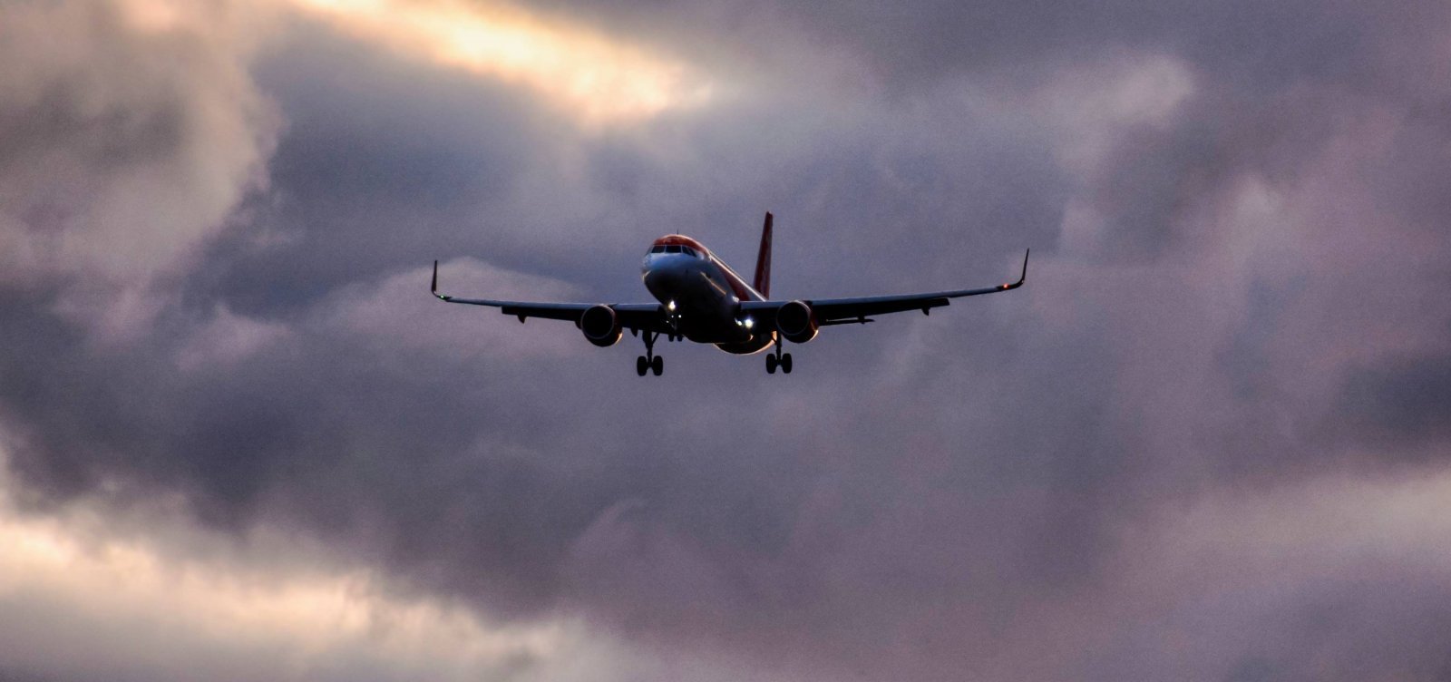 Falha no controle aéreo causa cancelamentos e atrasos em Congonhas e Guarulhos
