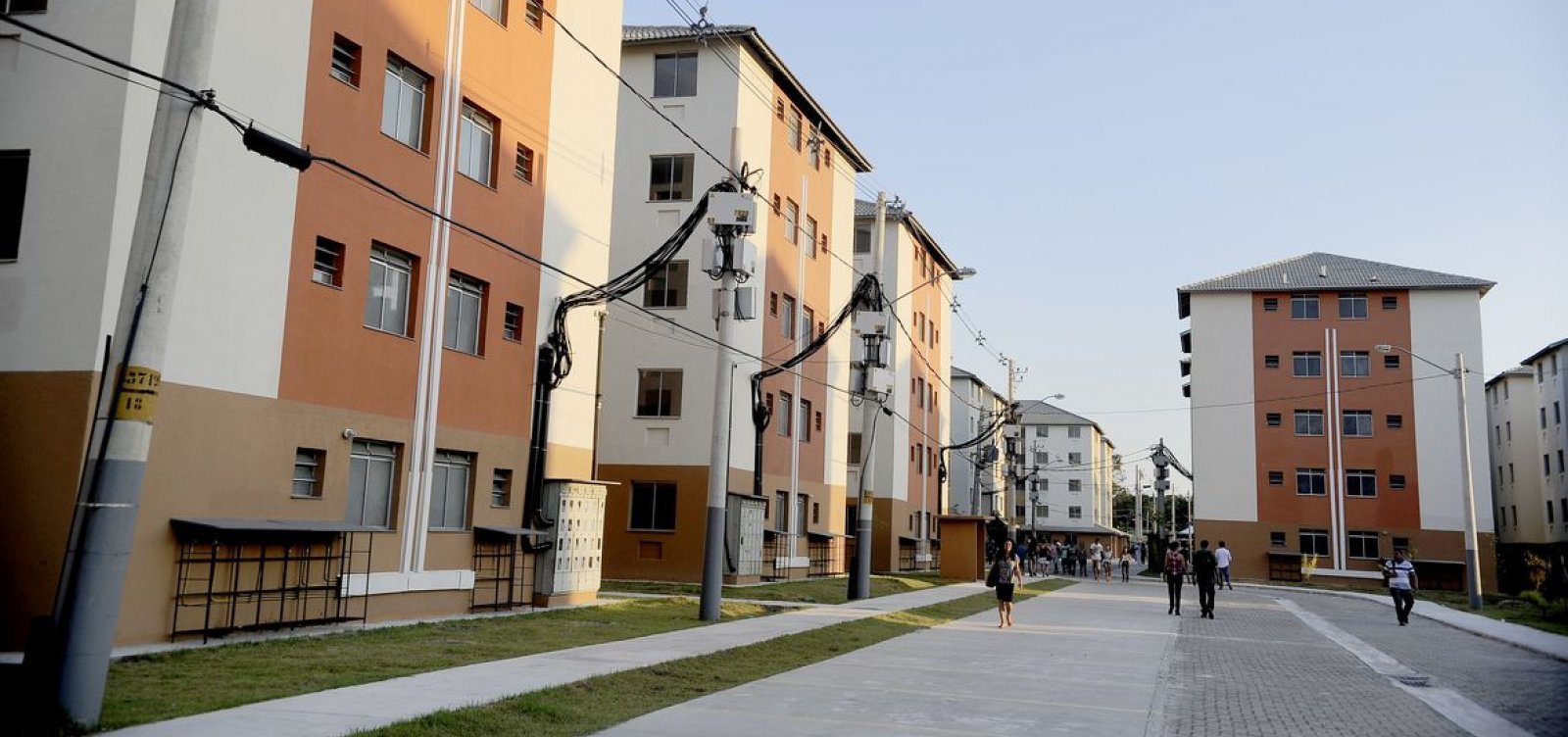 Minha Casa, Minha Vida amplia limites e passa a atender famílias com renda de até R$ 13 mil a partir de quarta (22)