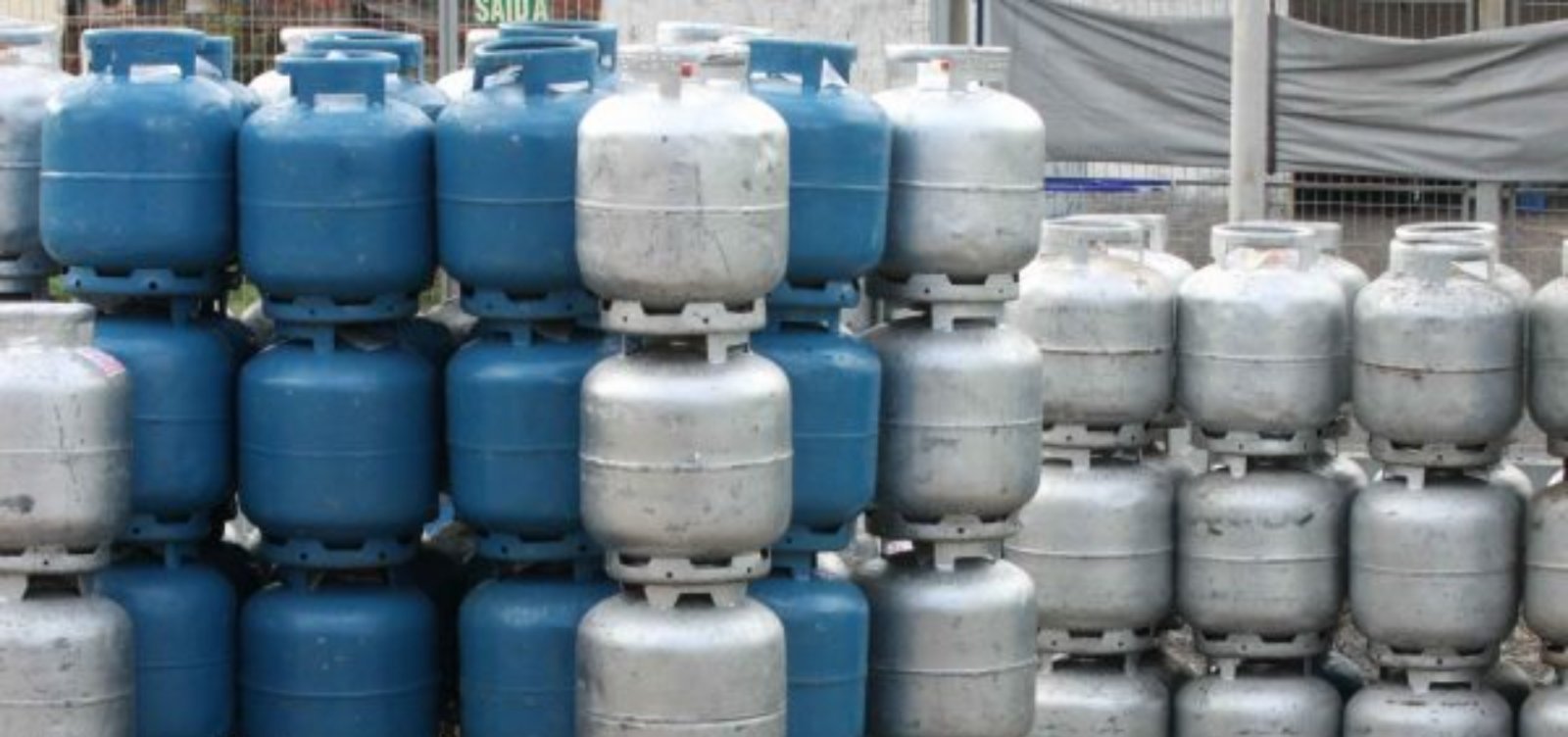 Governo destina R$ 330 milhões para segurar preço do gás de cozinha