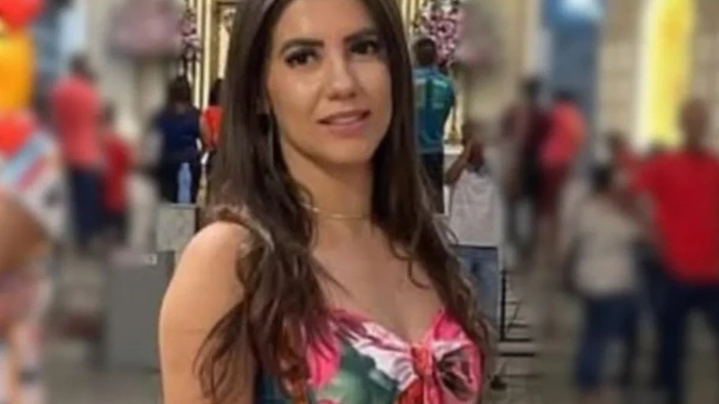 Professora morre após ser esfaqueada ao tentar proteger o pai durante confusão em partida de futebol na Bahia