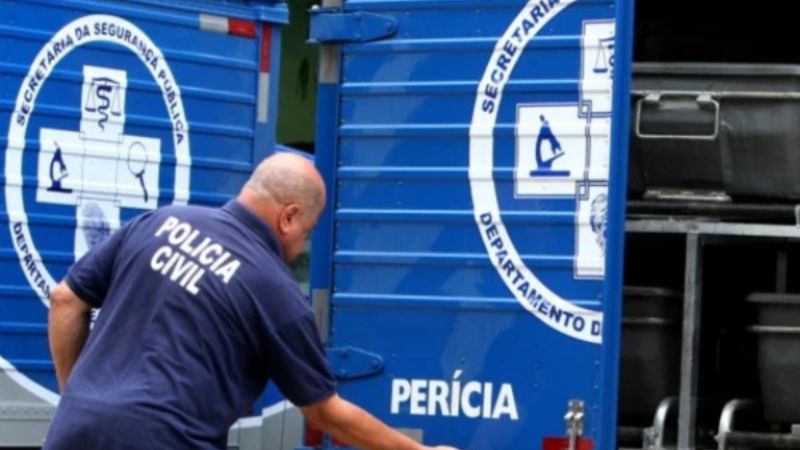 Criança de 11 anos é morta a tiros em frente de casa em Feira de Santana