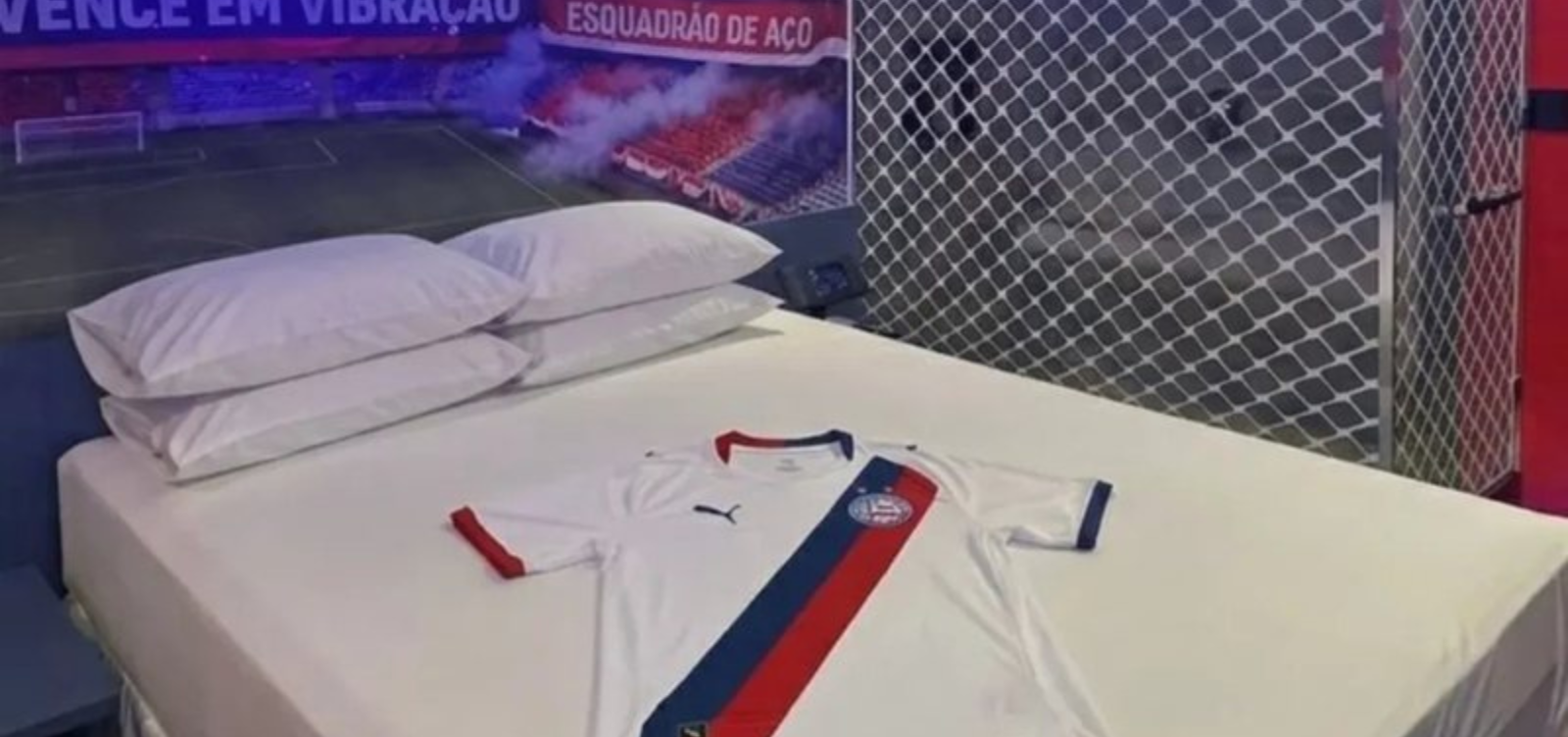 Bahia anuncia suíte temática em motel de Salvador e movimenta redes sociais