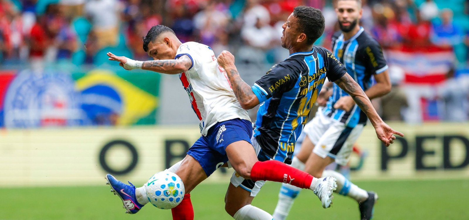 Bahia volta a tropeçar na Fonte Nova e chega ao sétimo jogo sem vencer no Brasileirão