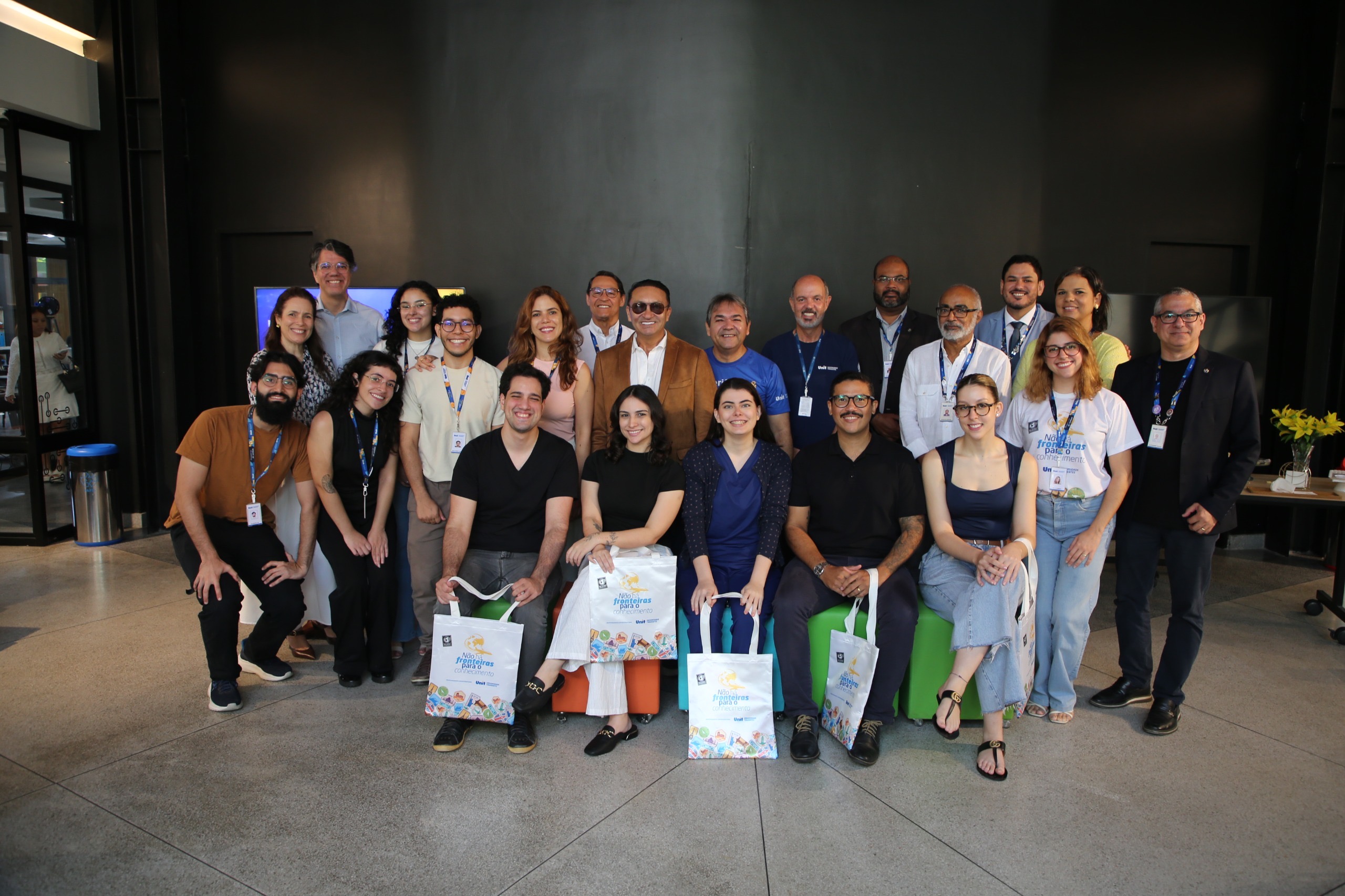 Estudantes de Medicina realizam em Boston