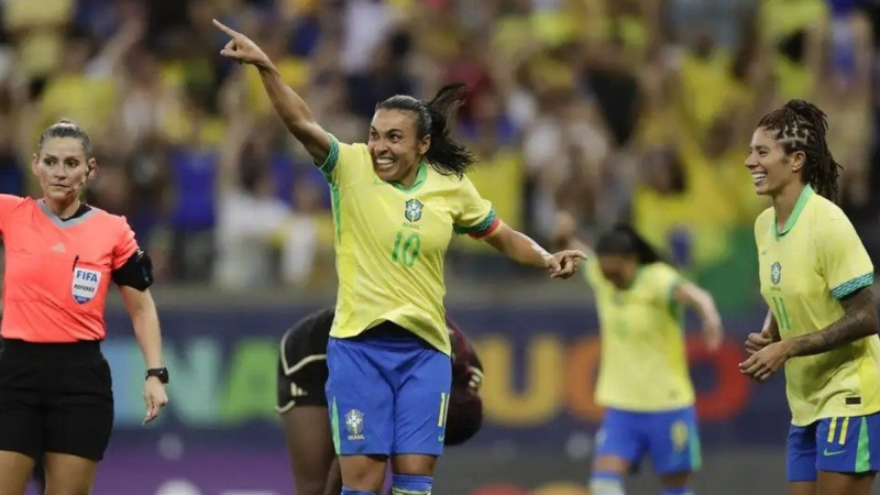 Marta é convocada novamente para a Seleção Brasileira em amistosos contra os Estados Unidos