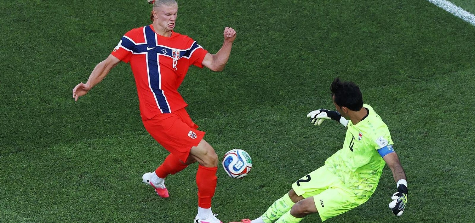 Haaland brilha com dois gols e comanda vitória da Noruega sobre o Iraque na estreia da Copa do Mundo