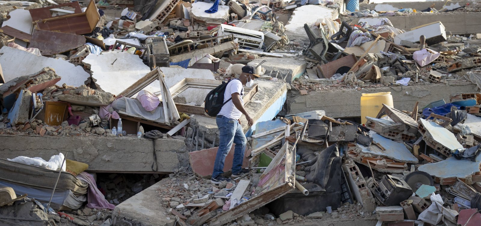 Terremoto na Venezuela deixa 589 mortos e atinge infraestrutura do país; brasileiros estão entre as vítimas