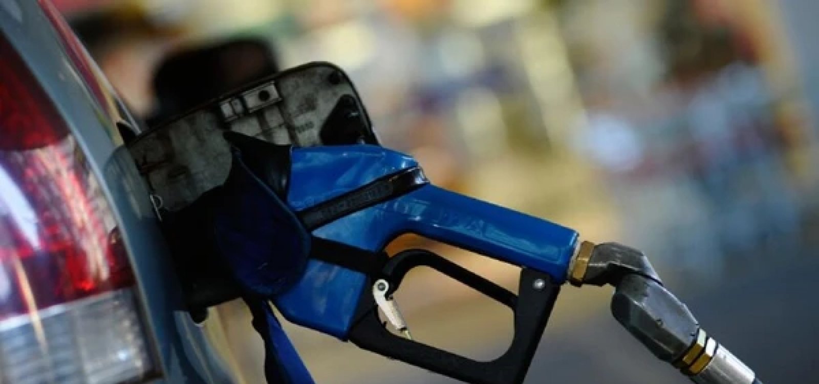Governo federal libera R$ 550 milhões para subsidiar importação de diesel